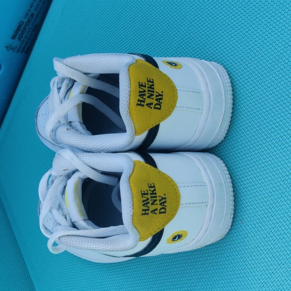 Nike boys sneakers - Picture 5 of 9